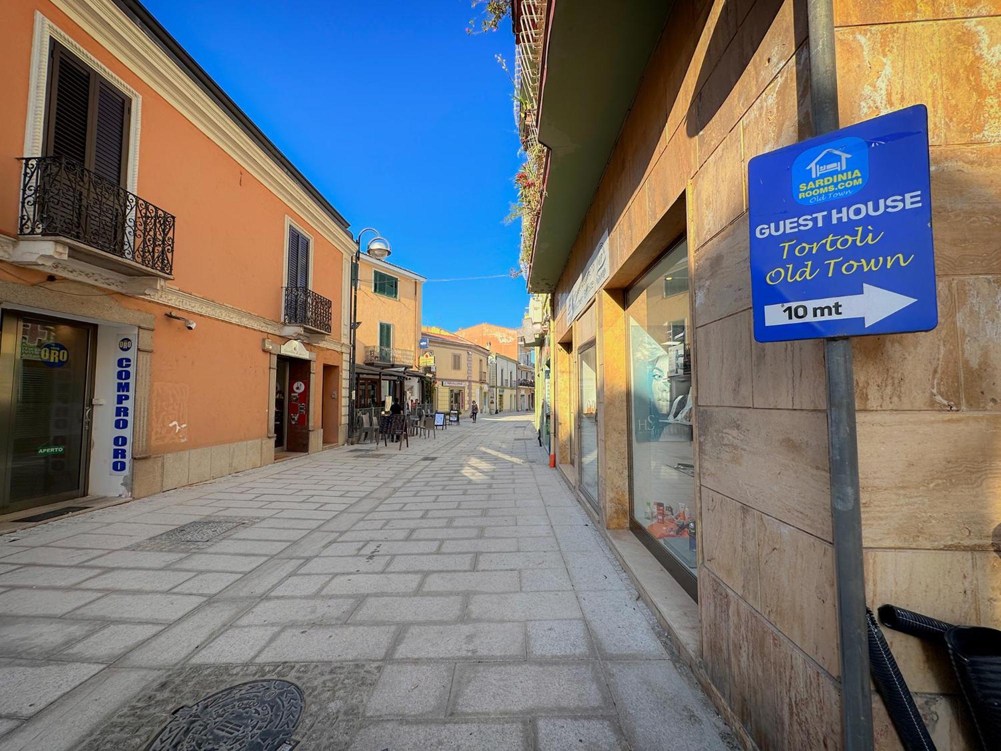 Sardiniarooms Tortoli Old Town ภายนอก รูปภาพ